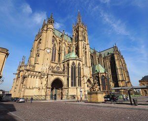 La cathédrale de Metz, "Lanterne de Dieu", fête ses 800 ans avec de nouveaux vitraux