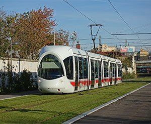 La métropole de Lyon substitue un "tramway express" à son projet de télécabine abandonné